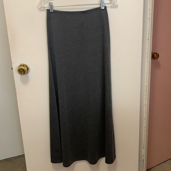 Long Grey Skirt - Picture 2 of 8